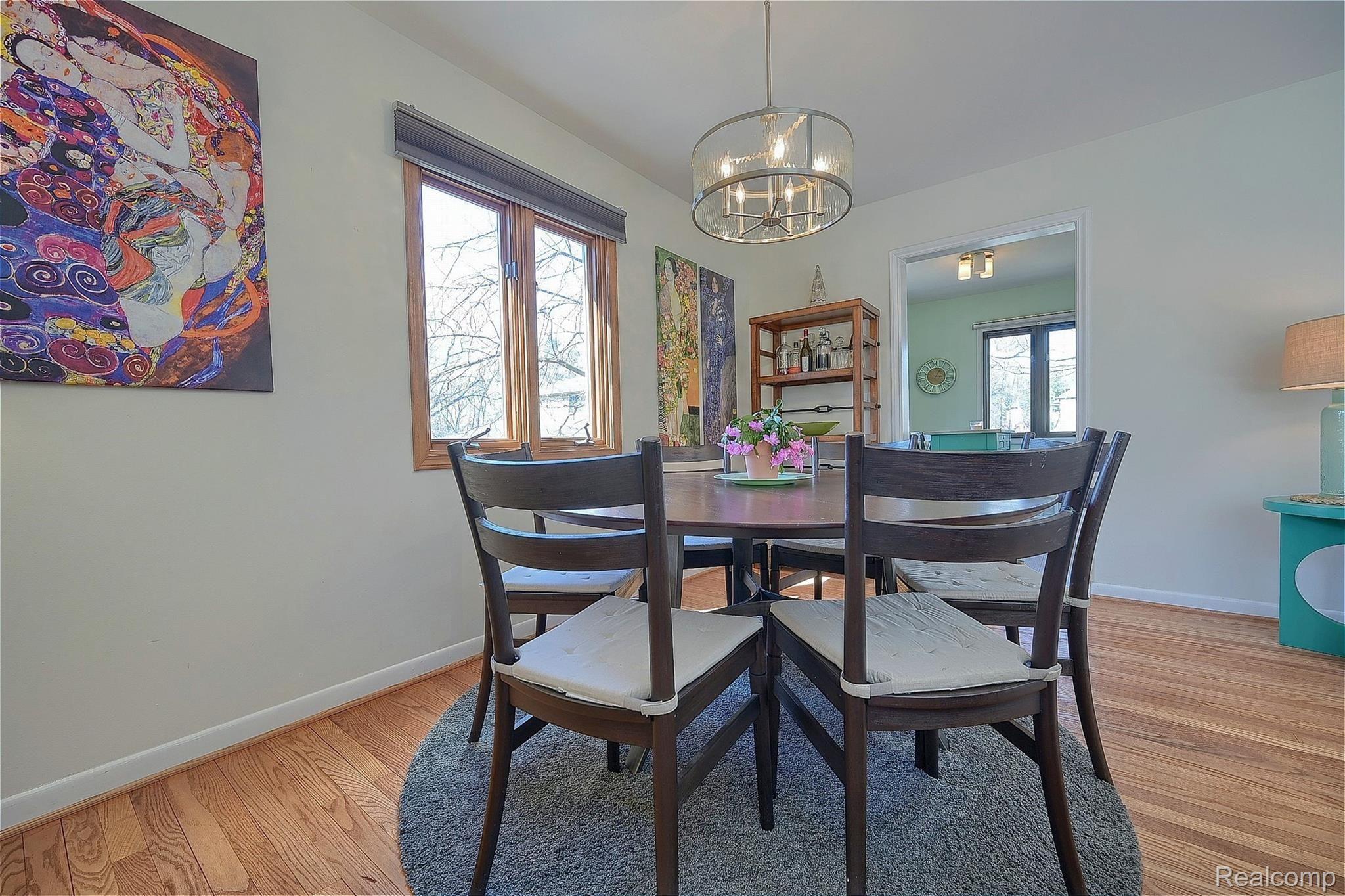 665 Cherry Tree Lane Rochester, MI 48306 - Photo 12 of 53 12-Dining-Area-2nd-View.jpg