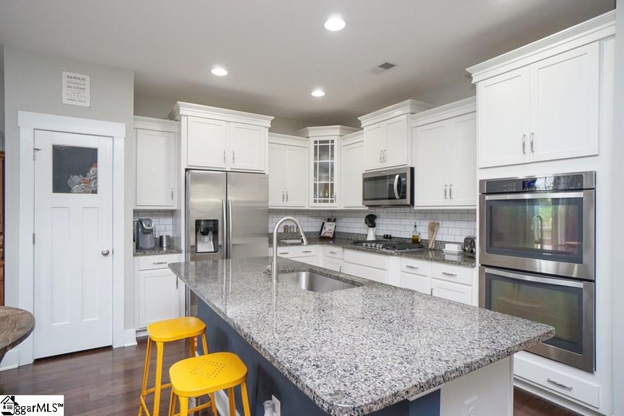 203 Meritage Street Greer, SC 29651 - Photo 8 of 31 Gallery Image 8