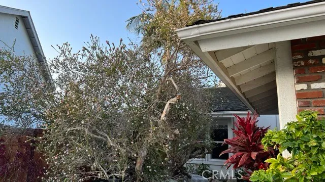 a view of a house with a outdoor space