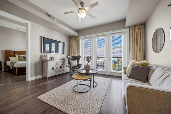 $2,395 | 3201 Esperanza Crossing, Unit 233, Austin, TX 78758