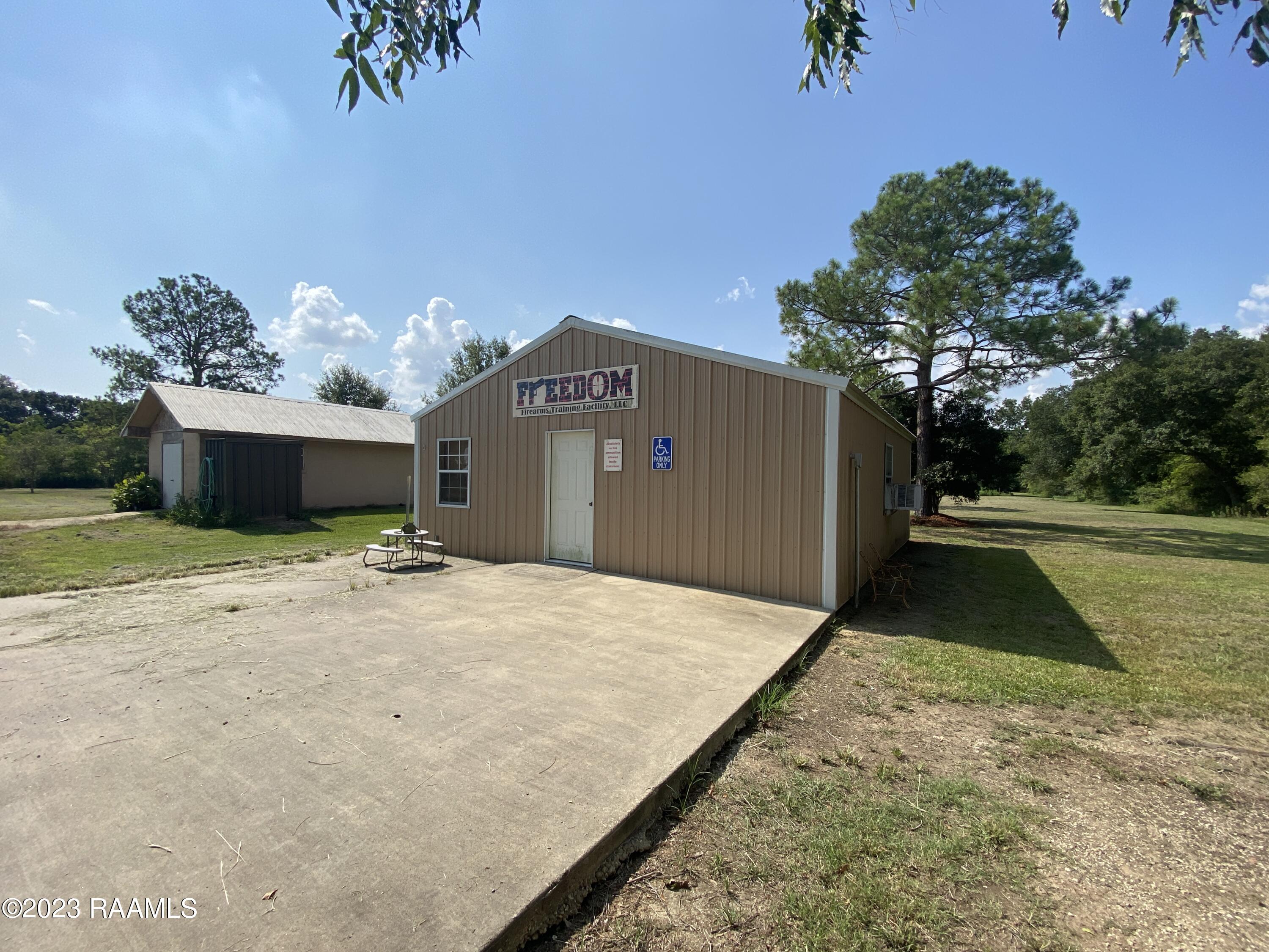 5802 Trailwood Road Kaplan, LA 70548 - Photo 8 of 22 IMG_4072