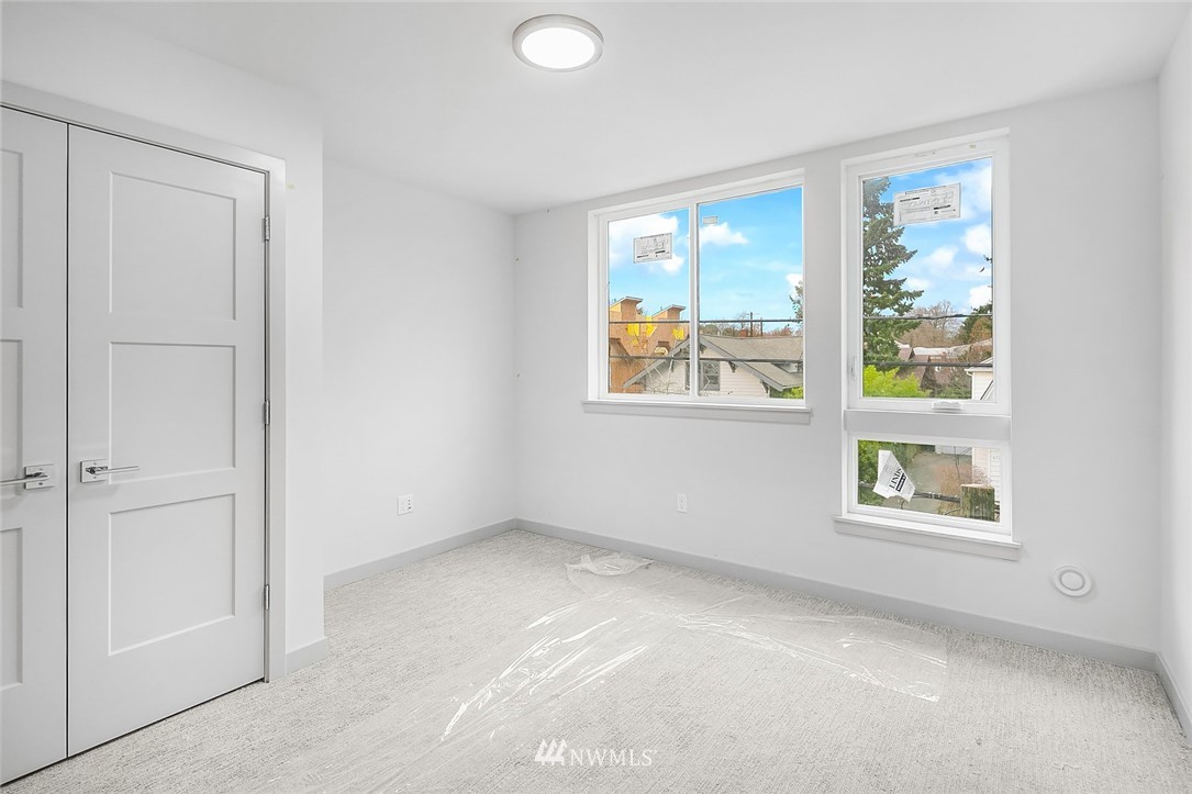 515 North 48th Street Seattle, WA 98103 - Photo 14 of 24