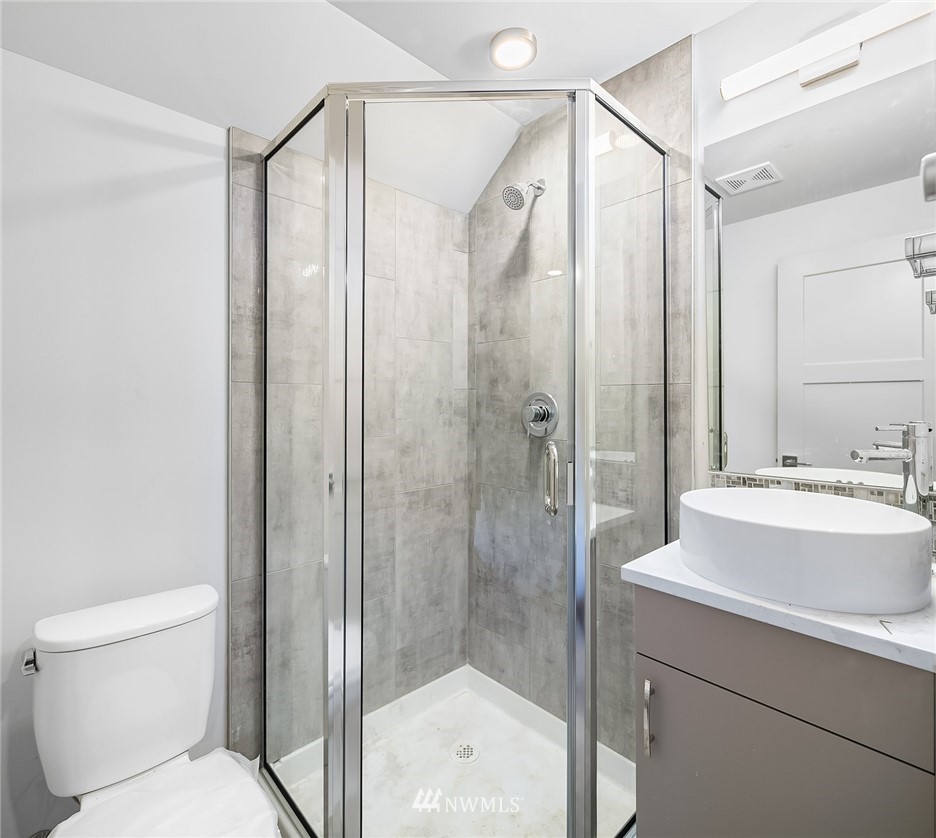 515 North 48th Street Seattle, WA 98103 - Photo 18 of 24