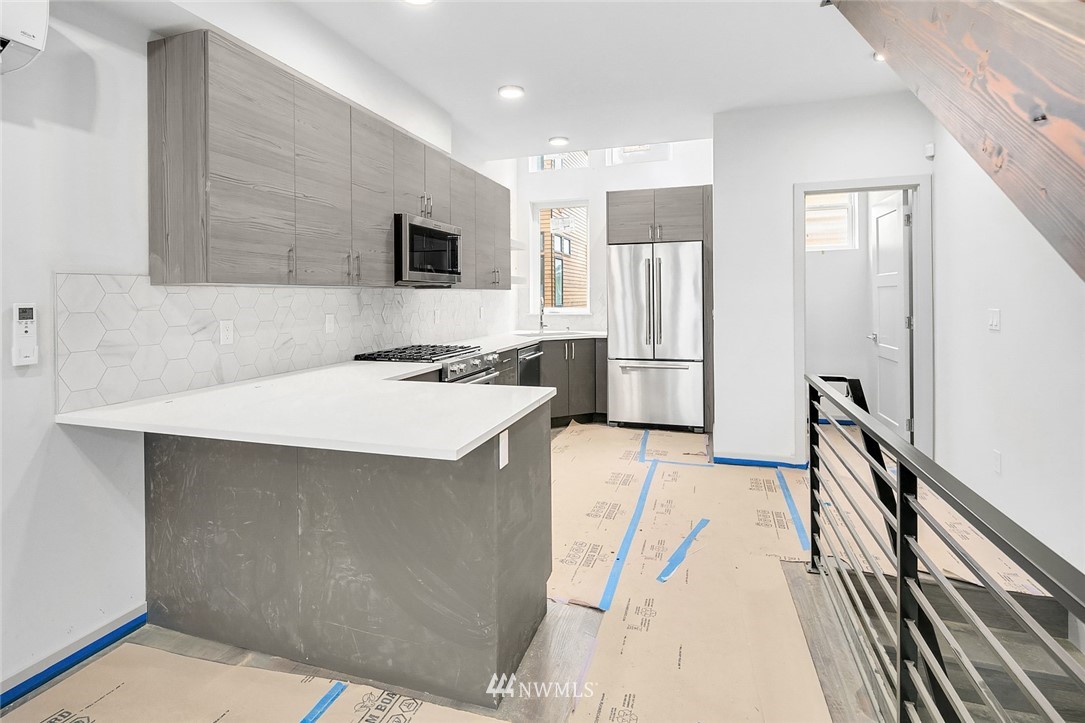 515 North 48th Street Seattle, WA 98103 - Photo 4 of 24