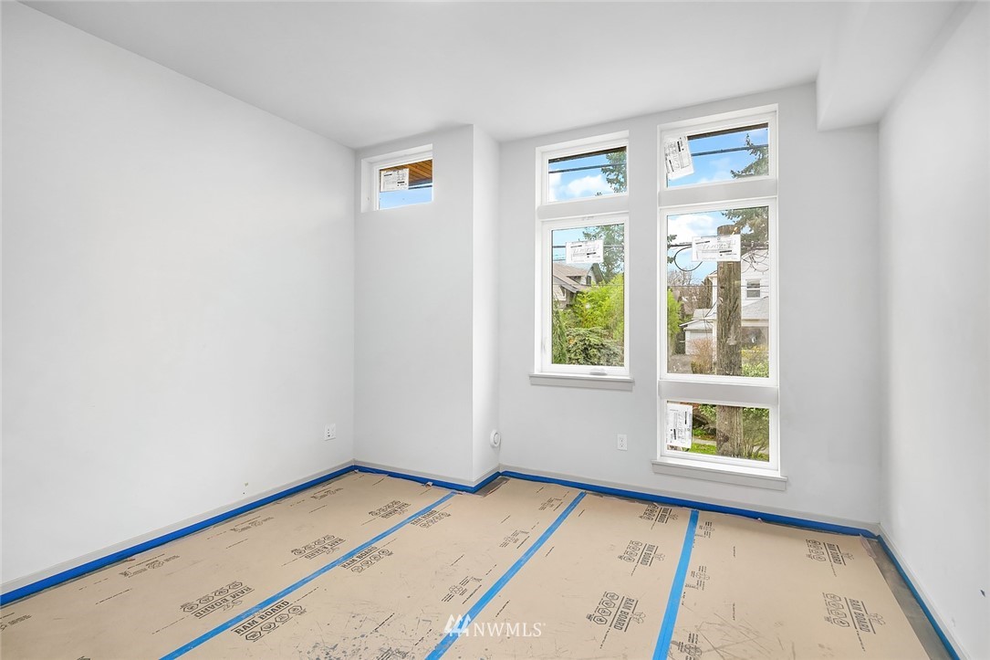 515 North 48th Street Seattle, WA 98103 - Photo 9 of 24
