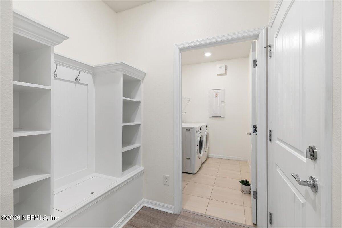 131 Lantern Post Way Ponte Vedra, FL 32081 - Photo 24 of 80 36-Mudroom