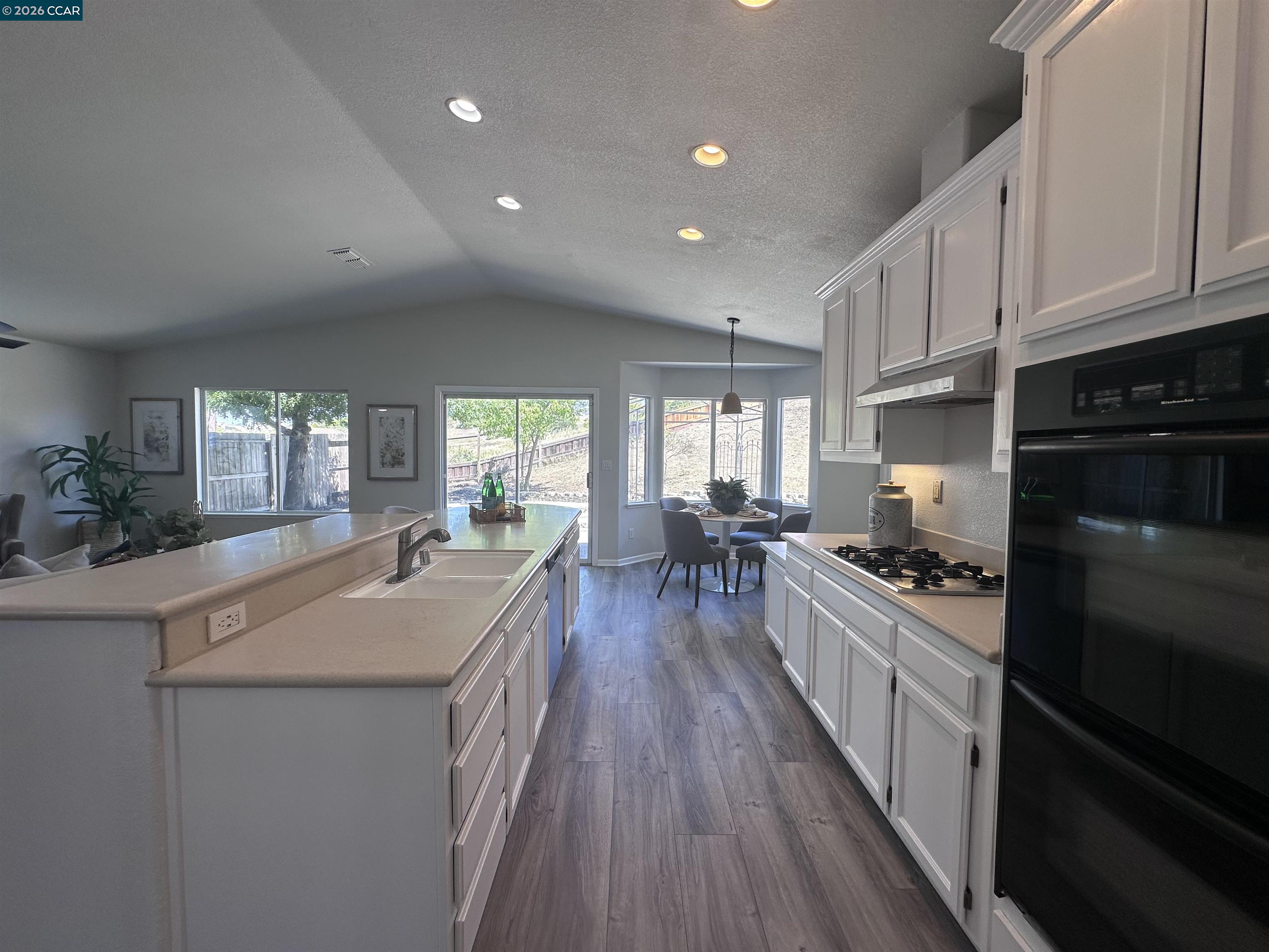 6404 Eagle Ridge Drive Vallejo, CA 94591 - Photo 13 of 56