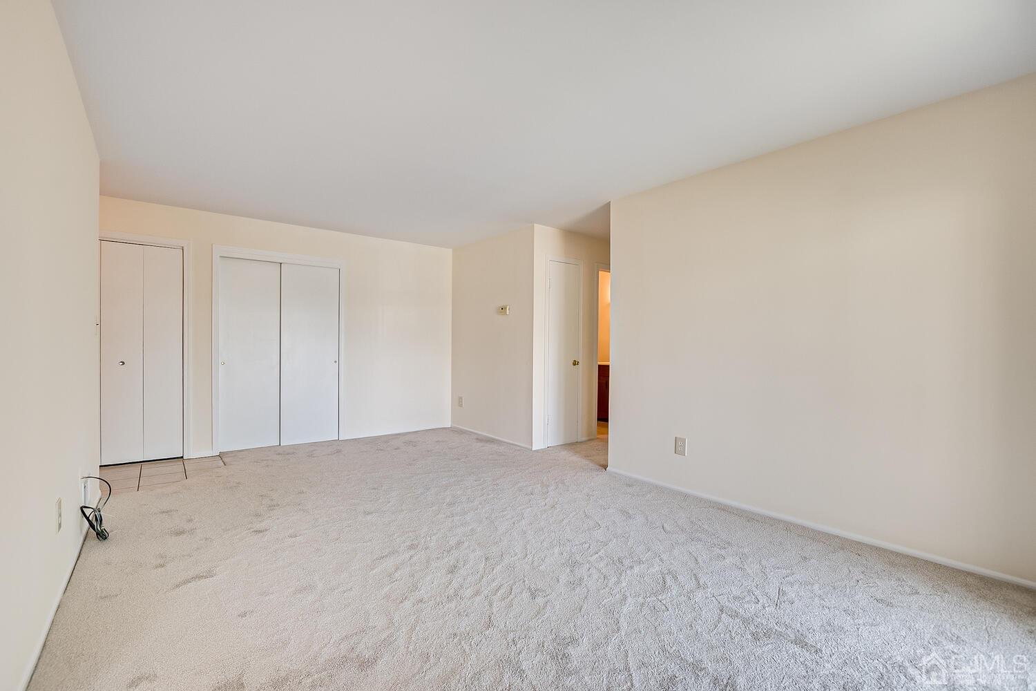 116 Keystone Court, Unit 1162 Woodbridge, NJ 07095 - Photo 13 of 28 a view of an empty room