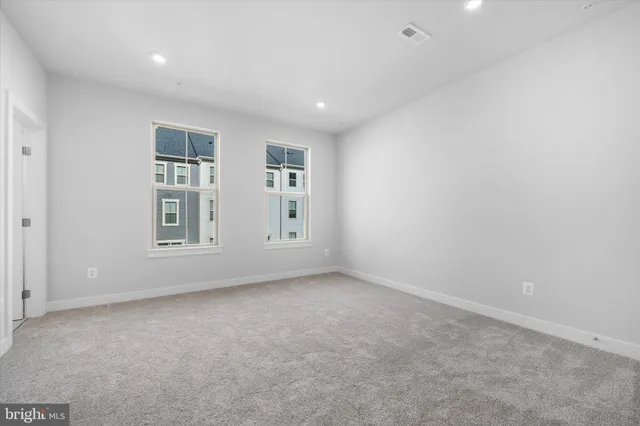 $3,200 | 42530 Invergordon Terrace, Sterling, VA 20166