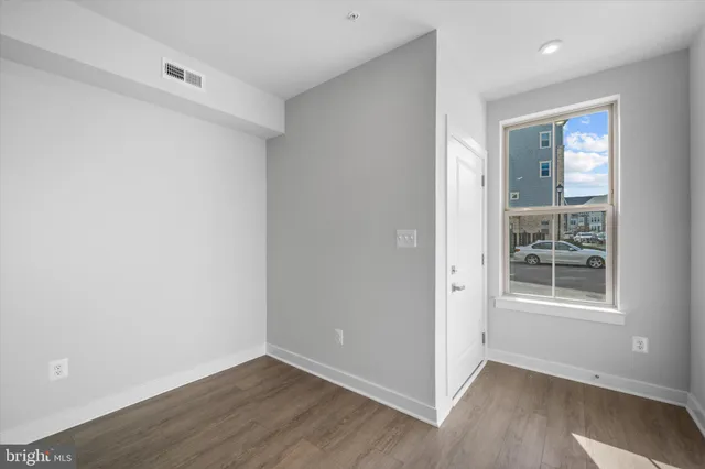 $3,200 | 42530 Invergordon Terrace, Sterling, VA 20166