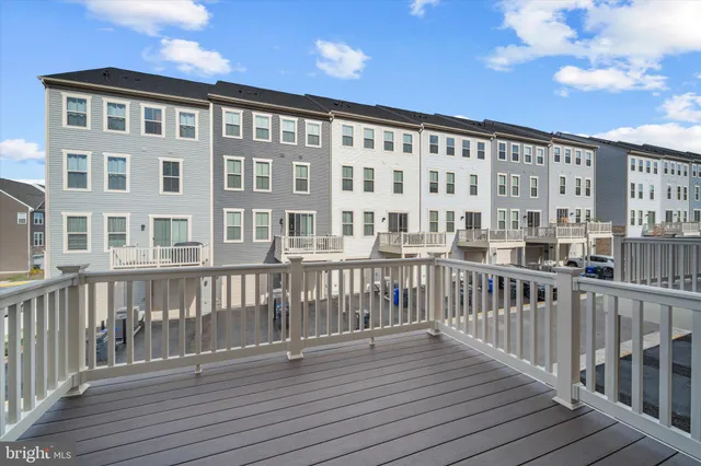 $3,200 | 42530 Invergordon Terrace, Sterling, VA 20166