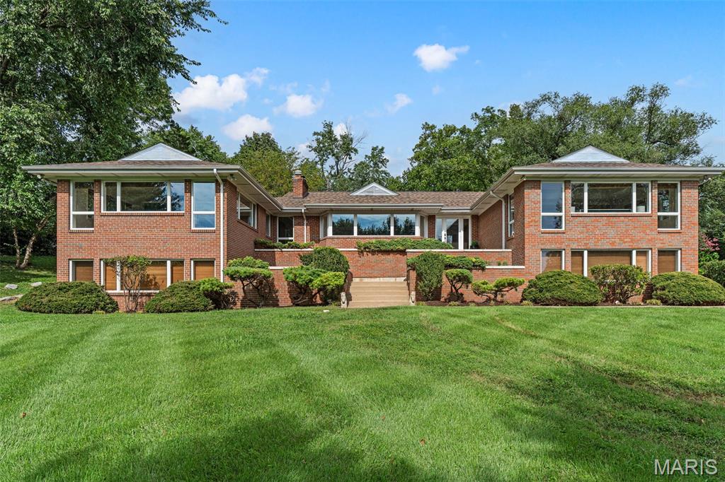 1757 Topping Road Town and Country, MO 63131 - Photo 2 of 97 Gallery Image 2