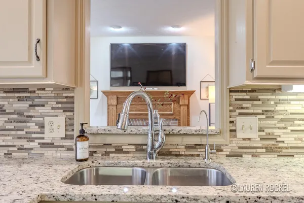 $684,900 | 5535 Egypt Valley Avenue Northeast, Belmont, MI 49306