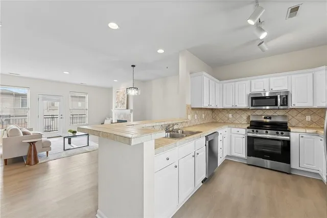 $265,000 | 5245 Overland Drive, Unit B23, Lawrence, KS 66049