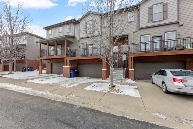 $265,000 | 5245 Overland Drive, Unit B23, Lawrence, KS 66049