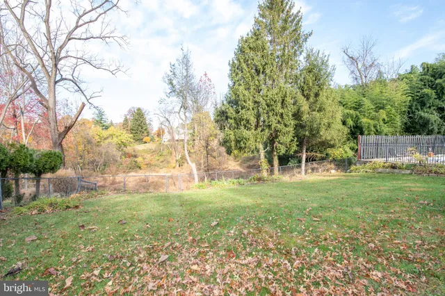 $949,900 | 339 Pepper Road, Huntingdon Valley, PA 19006