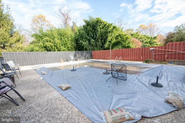 $949,900 | 339 Pepper Road, Huntingdon Valley, PA 19006