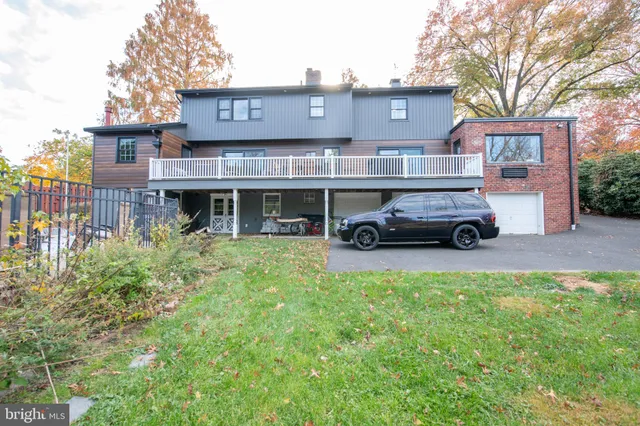 $949,900 | 339 Pepper Road, Huntingdon Valley, PA 19006