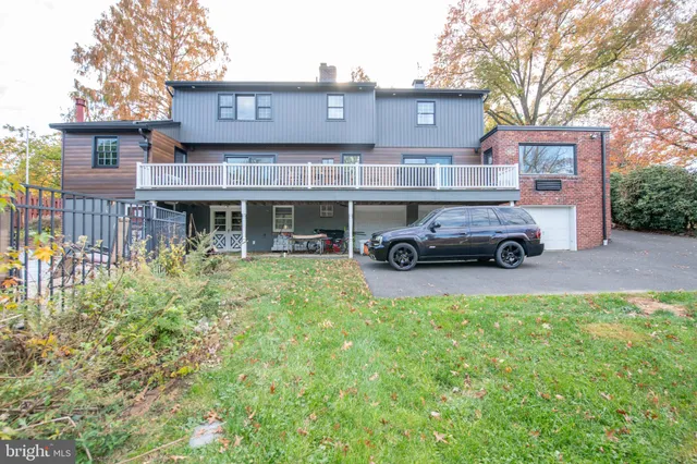 $949,900 | 339 Pepper Road, Huntingdon Valley, PA 19006