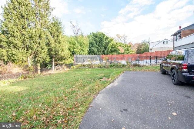 $949,900 | 339 Pepper Road, Huntingdon Valley, PA 19006