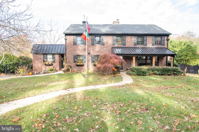 $949,900 | 339 Pepper Road, Huntingdon Valley, PA 19006