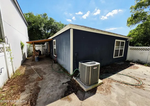 $1,595 | 5671 Ellis Trace Drive, Jacksonville, FL 32205