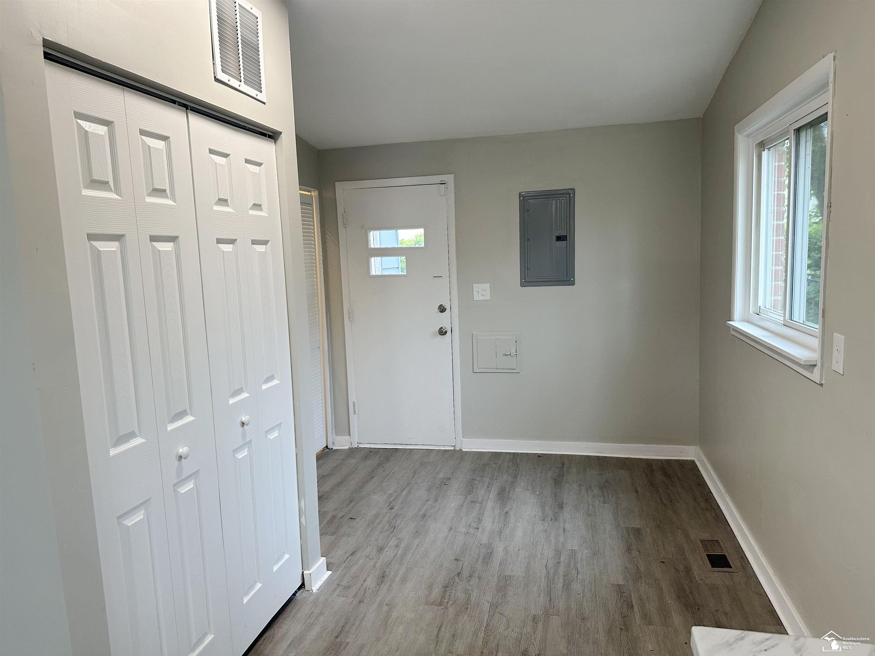 29219 York Street Inkster, MI 48141 - Photo 10 of 20