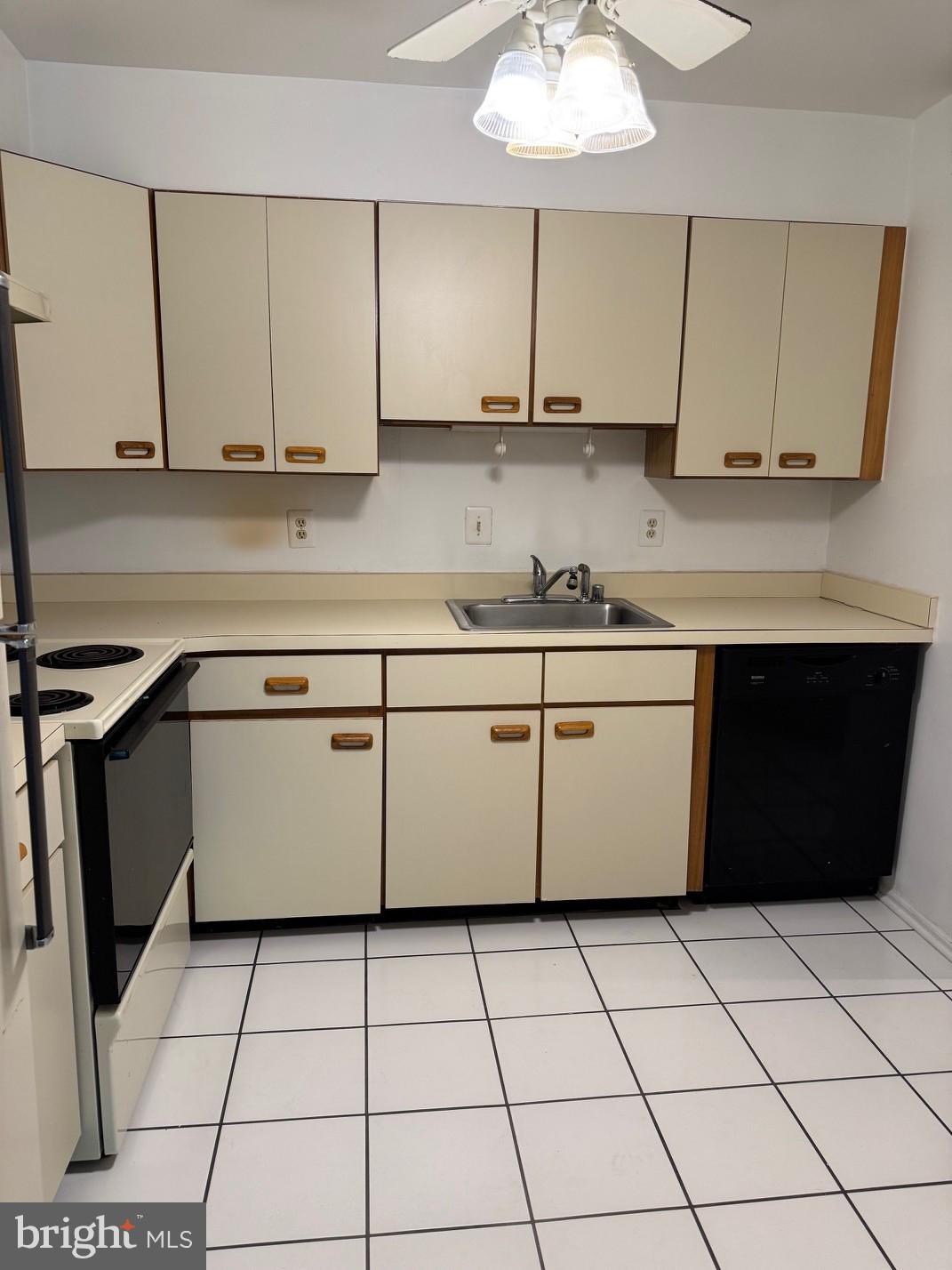 2901 Fallstaff Road, Unit 404 Baltimore, MD 21209 - Photo 6 of 16