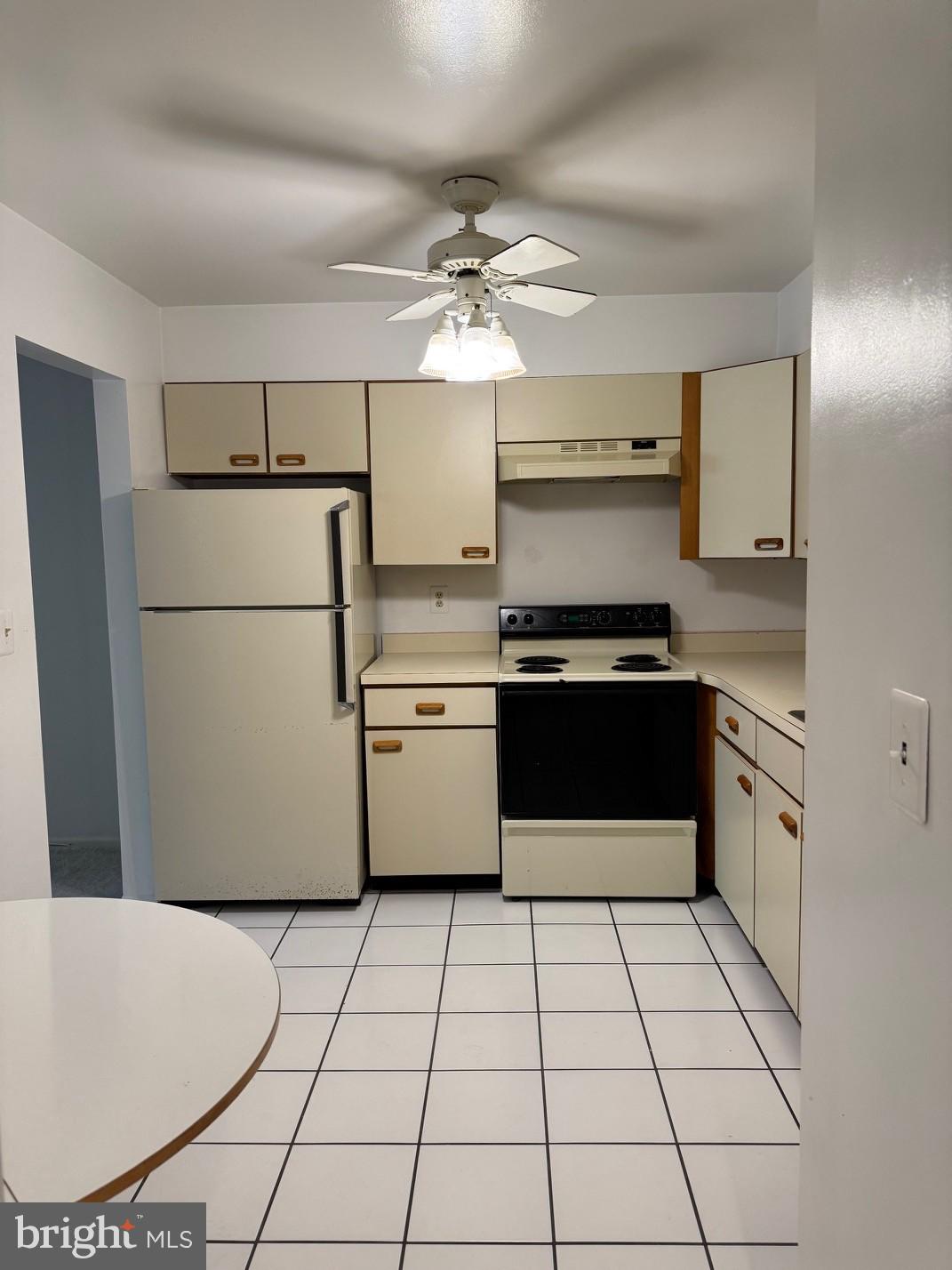 2901 Fallstaff Road, Unit 404 Baltimore, MD 21209 - Photo 8 of 16
