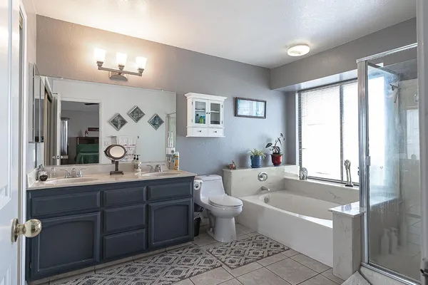 $574,999 | 2816 Canyon Drive, Modesto, CA 95351
