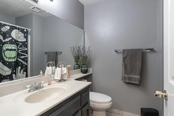 $574,999 | 2816 Canyon Drive, Modesto, CA 95351