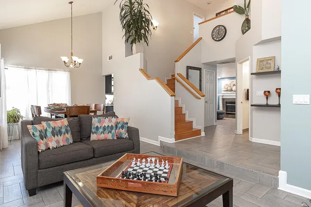 $580,000 | 2816 Canyon Drive, Modesto, CA 95351