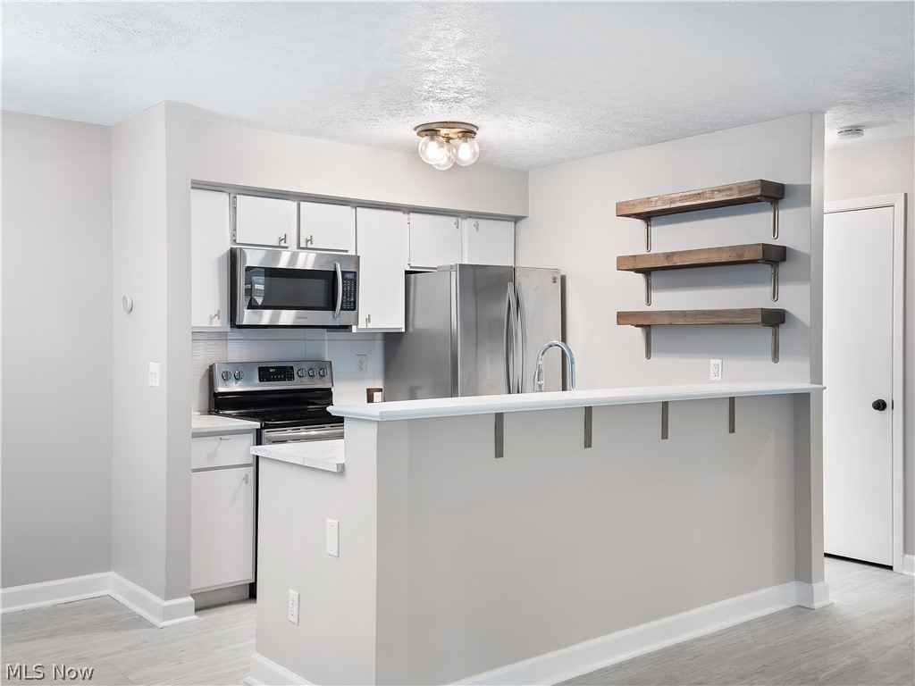 28300 Detroit Road, Unit D3 Westlake, OH 44145 - Photo 15 of 37 Kitchen