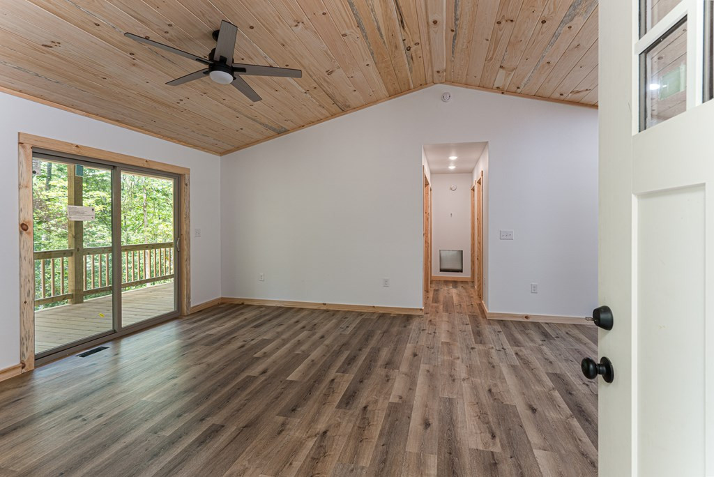 207 Seneca Road Murphy, NC 28906 - Photo 8 of 29 Gallery Image 8