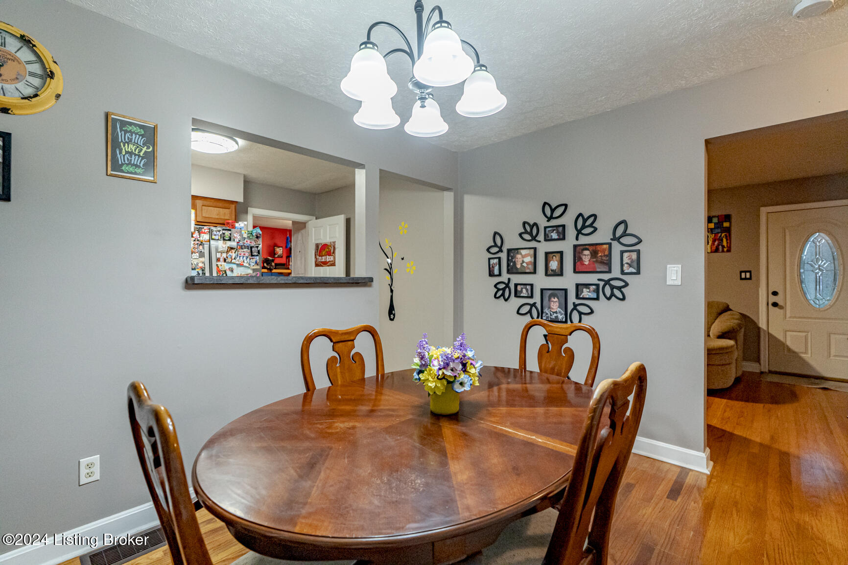 8568 Robbins Road Louisville, KY 40258 - Photo 13 of 39 DSC09801