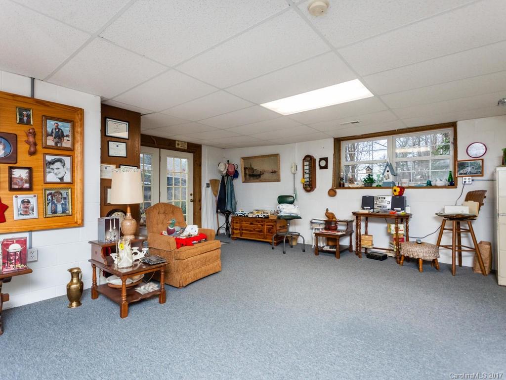 283 Old Fort Road Fairview, NC 28730 - Photo 22 of 24 Gallery Image 22