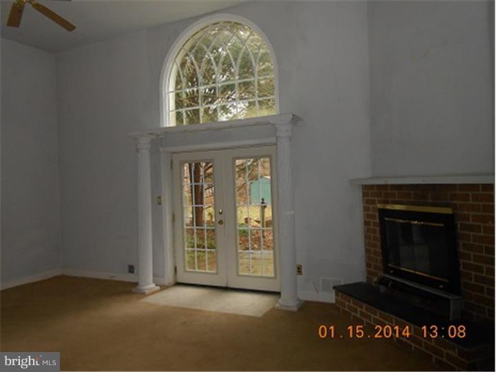 115 Eaton Drive Wayne, PA 19087 - Photo 8 of 18 Living Room