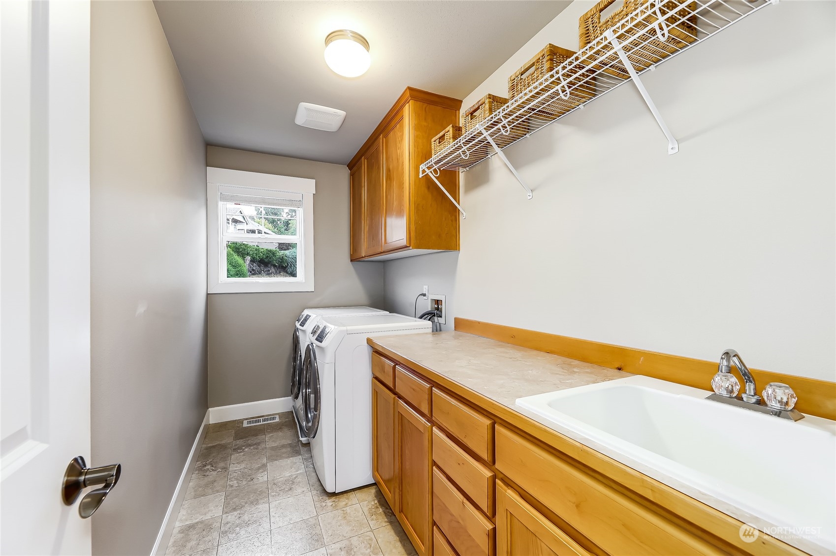 2712 Williams Avenue North Renton, WA 98056 - Photo 27 of 36 a utility room with dryer and washer