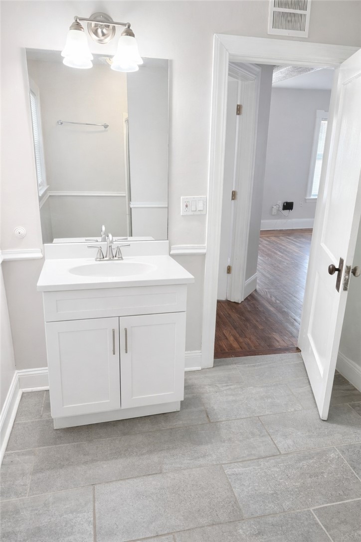 422 Pawtucket Avenue, Unit 6 Pawtucket, RI 02860 - Photo 4 of 6