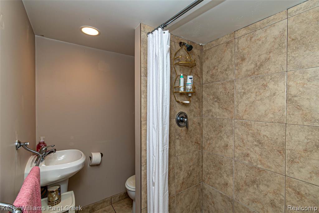 41544 Mitchell Road Novi, MI 48377 - Photo 34 of 43
