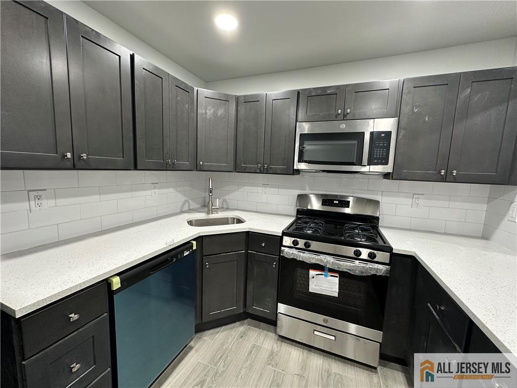 3206 Hana Road Edison, NJ 08817 - Photo 40 of 72 Gallery Image 40