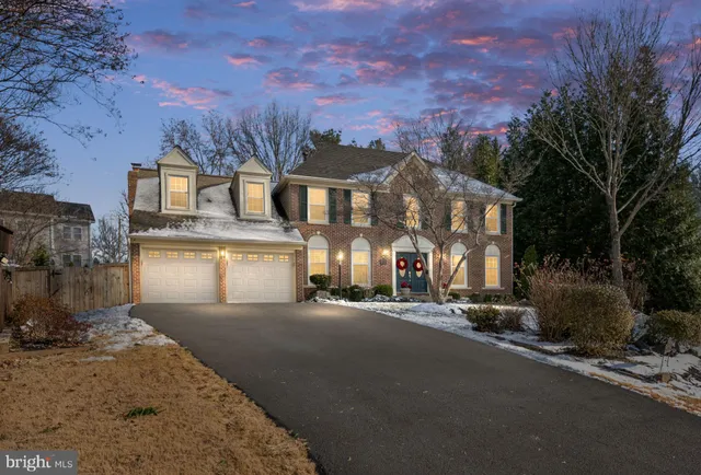 $885,000 | 13953 Oleander Court, Woodbridge, VA 22193