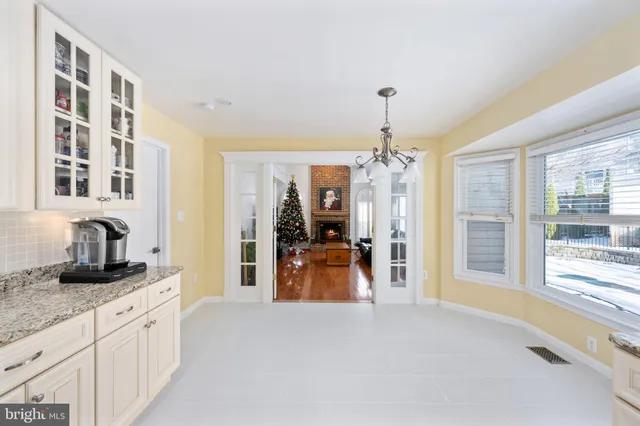 $885,000 | 13953 Oleander Court, Woodbridge, VA 22193