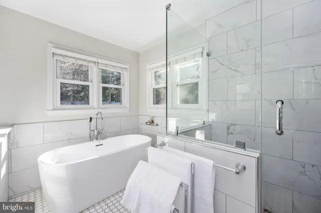 $885,000 | 13953 Oleander Court, Woodbridge, VA 22193