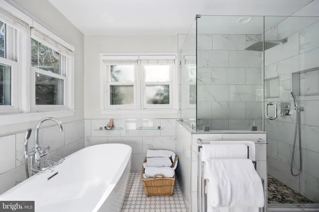 $885,000 | 13953 Oleander Court, Woodbridge, VA 22193