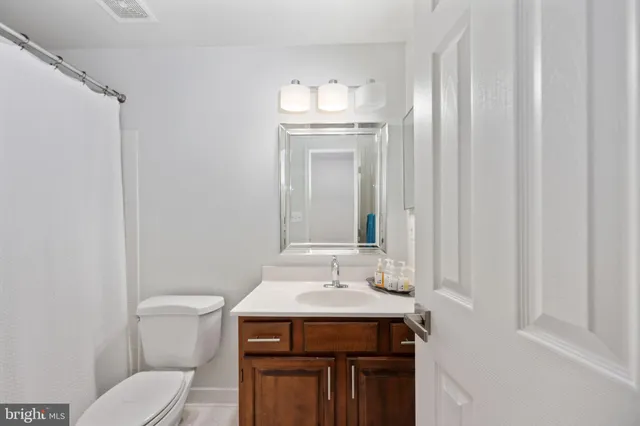 $885,000 | 13953 Oleander Court, Woodbridge, VA 22193