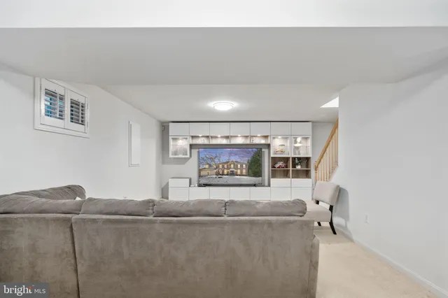 $885,000 | 13953 Oleander Court, Woodbridge, VA 22193