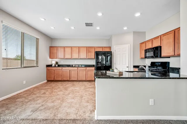 $2,150 | 295 North 199th Drive, Buckeye, AZ 85326