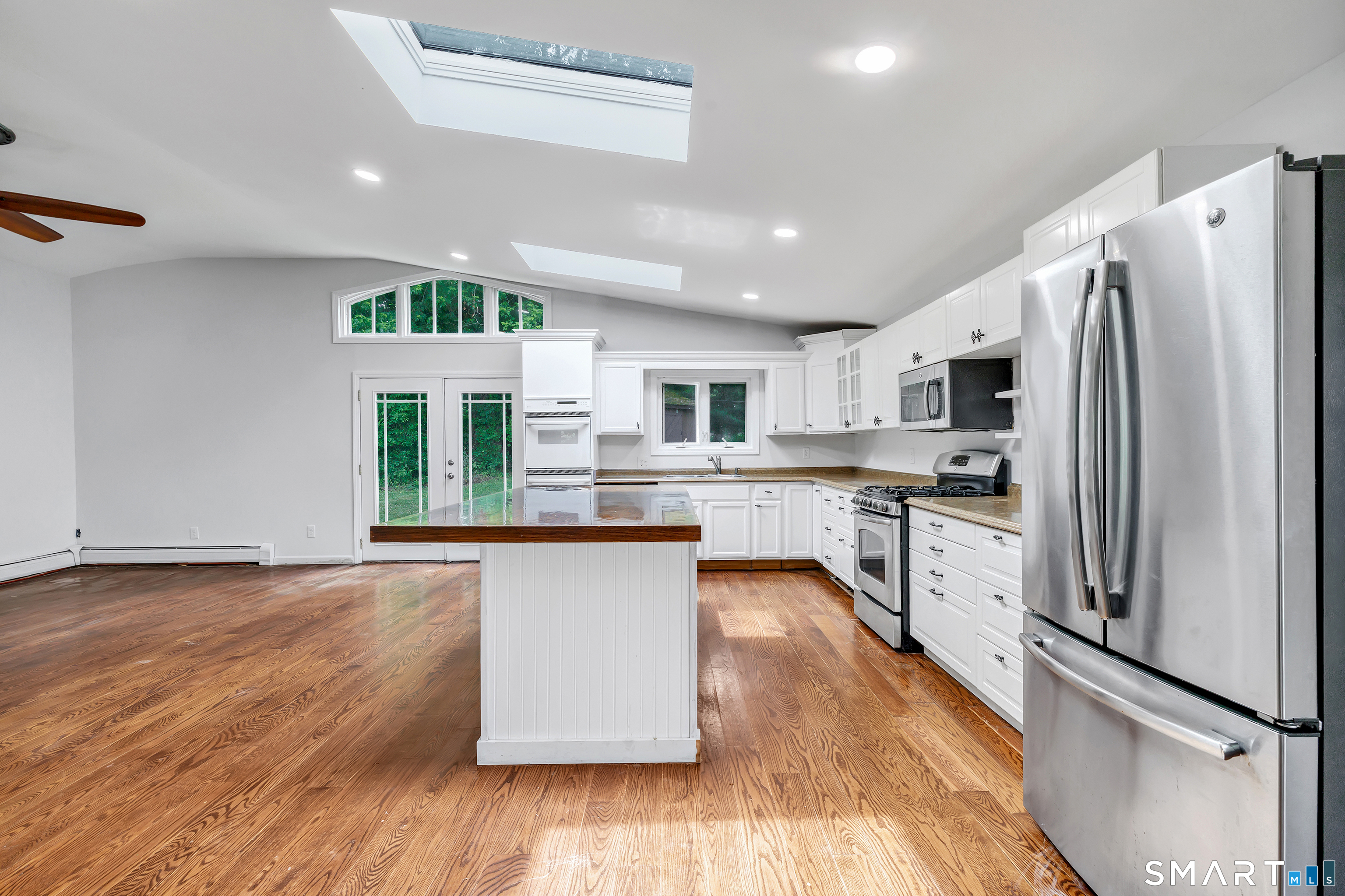 17 Woodlawn Road Monroe, CT 06468 - Photo 15 of 37 Oversized kitchen with dramatic soaring ceilings