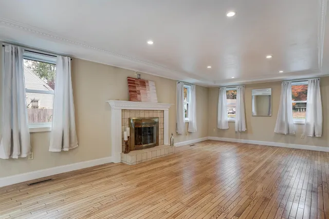 $599,900 | 759 Cohas Avenue, Manchester, NH 03109